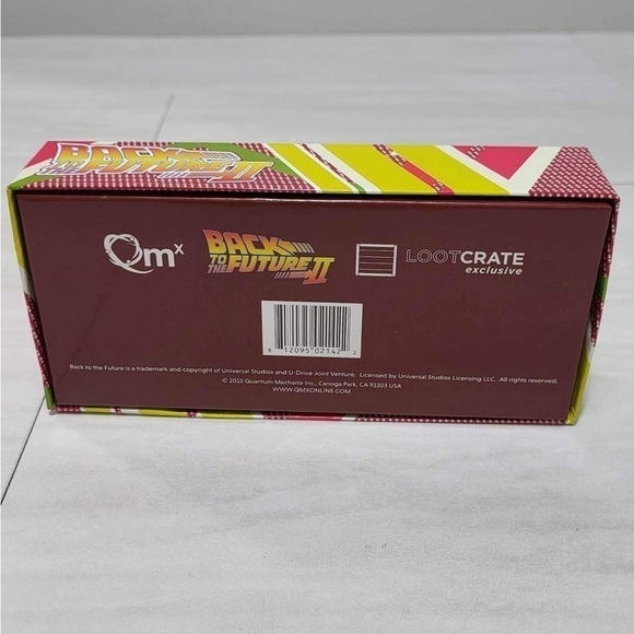 Back to the Future 2-Inch Desktop Model Hoverboard - Picture 5 of 5